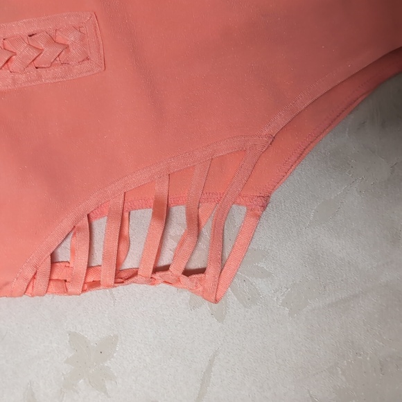 Soho Body Suit size 4 - Picture 3 of 7